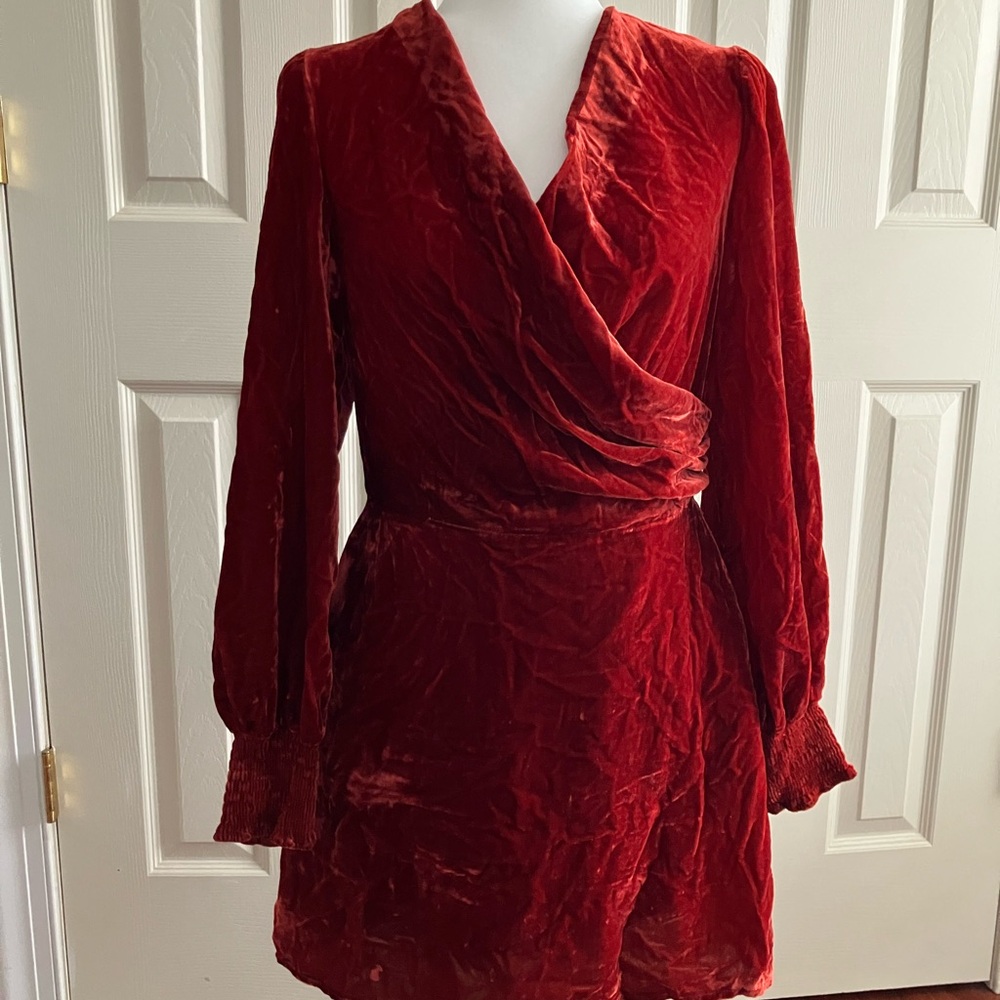 MELLODAY Rich Red Velvet Long Sleeve Faux Wrap Dress